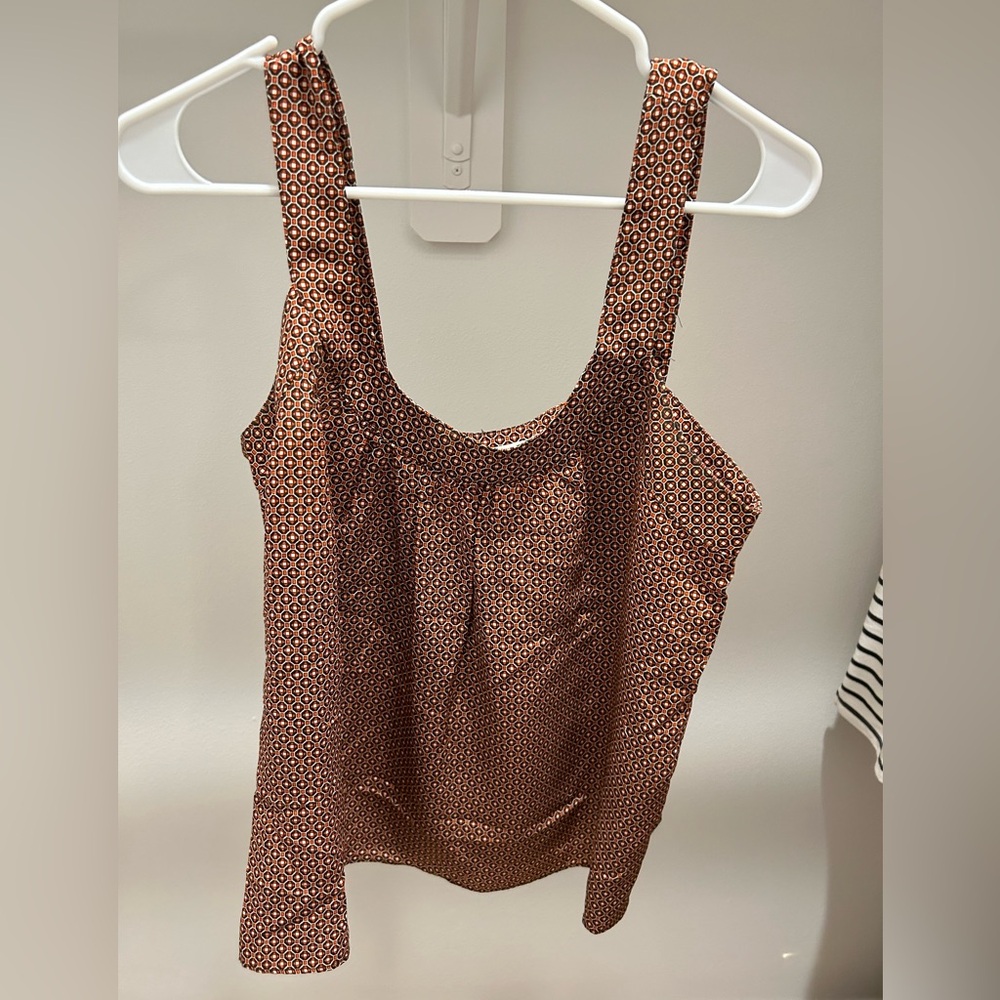 Banana Republic silk tank sz M